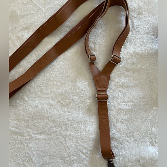 Brown faux leather suspenders - Picture 4 of 5